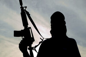 کشته شدن 8 پلیس افغانستان در حمله نیروهای طالبان