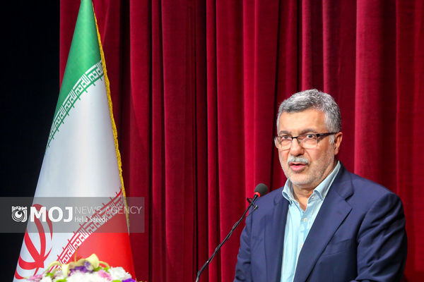 تقدیر از معلمان و اساتید وظیفه‌ای قلبی و انسانی است