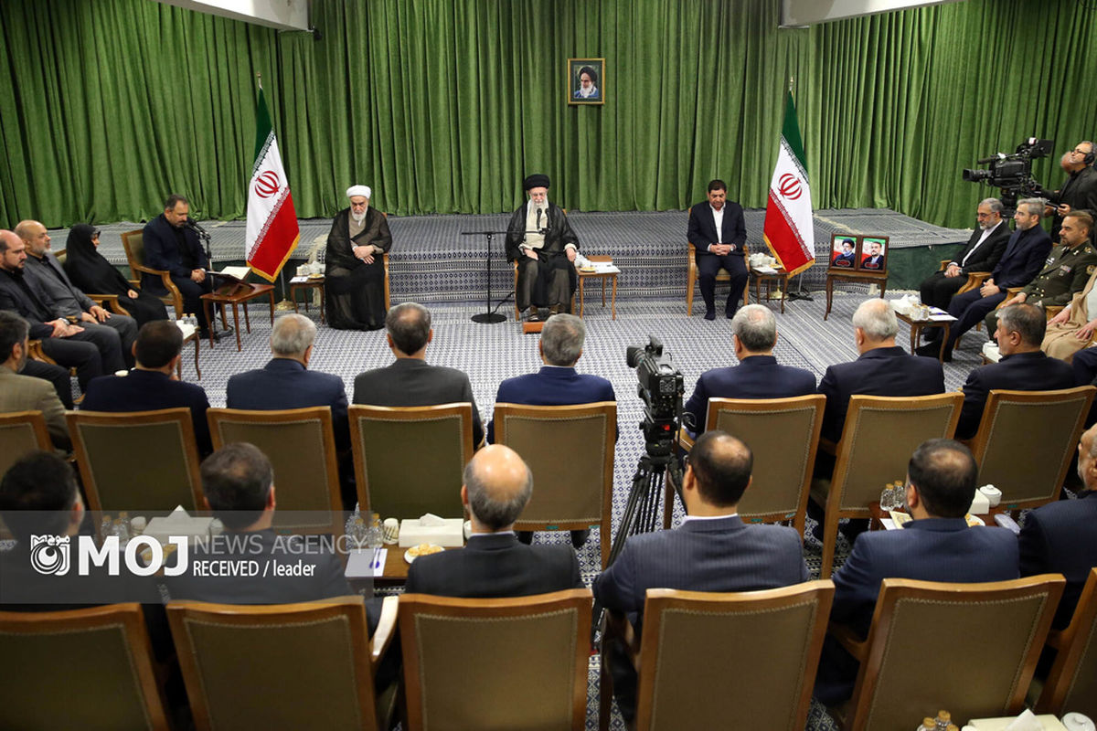 دیدار اعضای هیئت دولت سیزدهم با رهبر انقلاب