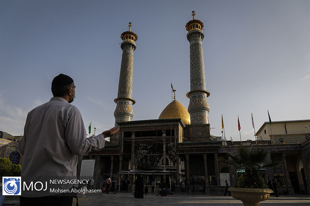 جز خوانی قرآن کریم در حرم عبدالعظیم حسنی (ع)