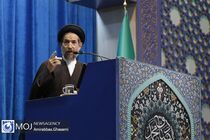 علم و معرفت باید محور تحرکات جامعه بشری باشد