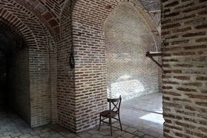 سریال بامداد خمار در مسجد جامع عتیق قزوین با نظارت کامل تولید می شود