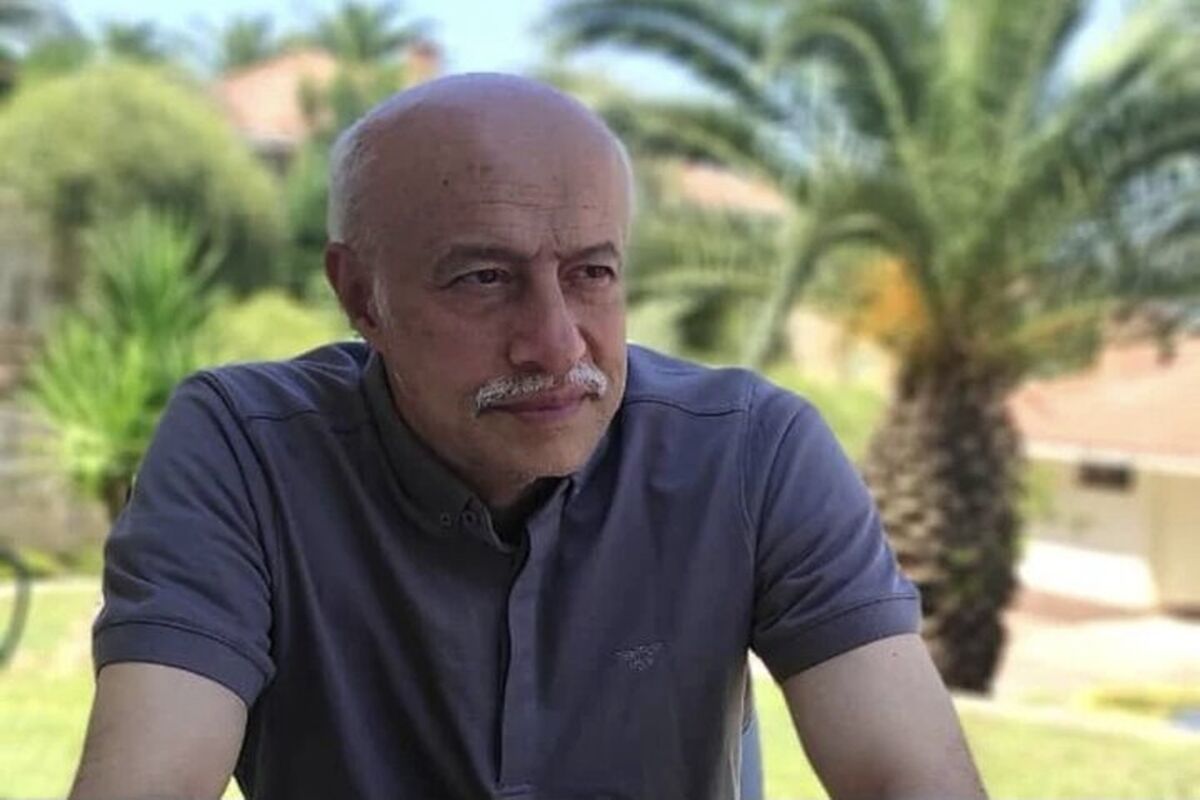 حسن خادم