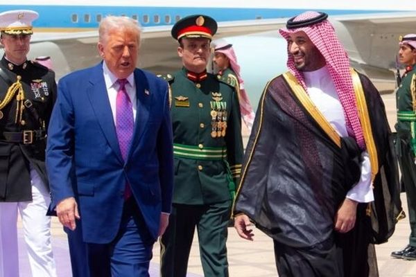 گفت‌وگوهای تازه میان واشنگتن و ریاض هم‌زمان با سفر محمد بن سلمان به آمریکا