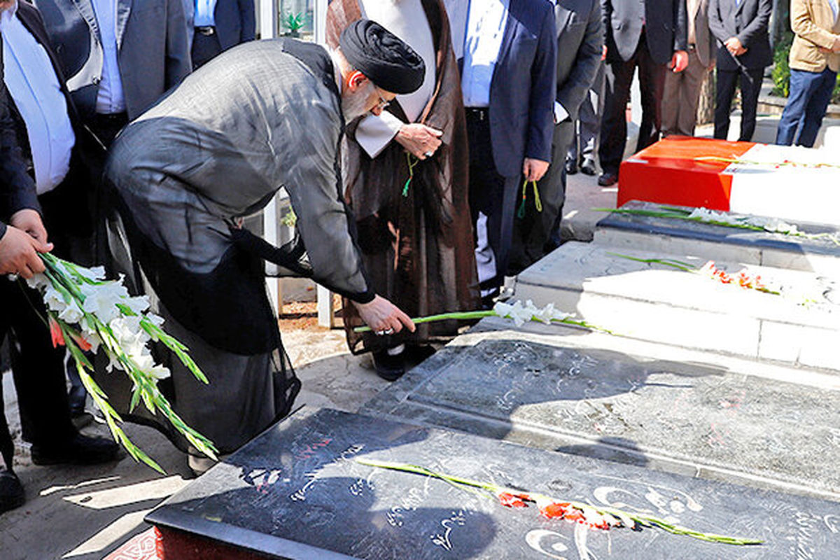 ریسی در گلزار شهدای اراک