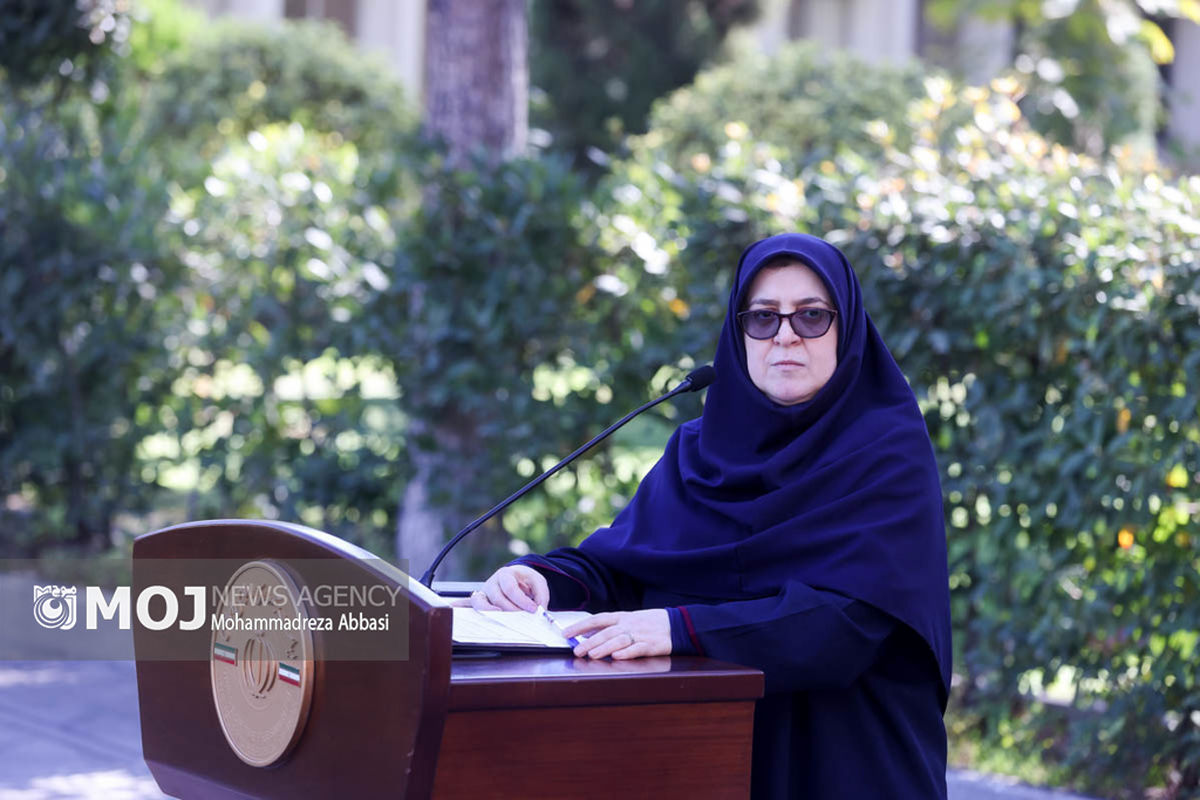 حاشیه جلسه هیات دولت - ۱۶ آبان