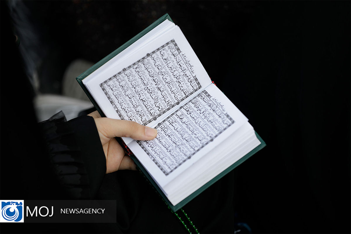 دعای عرفه در حرم مطهر رضوی