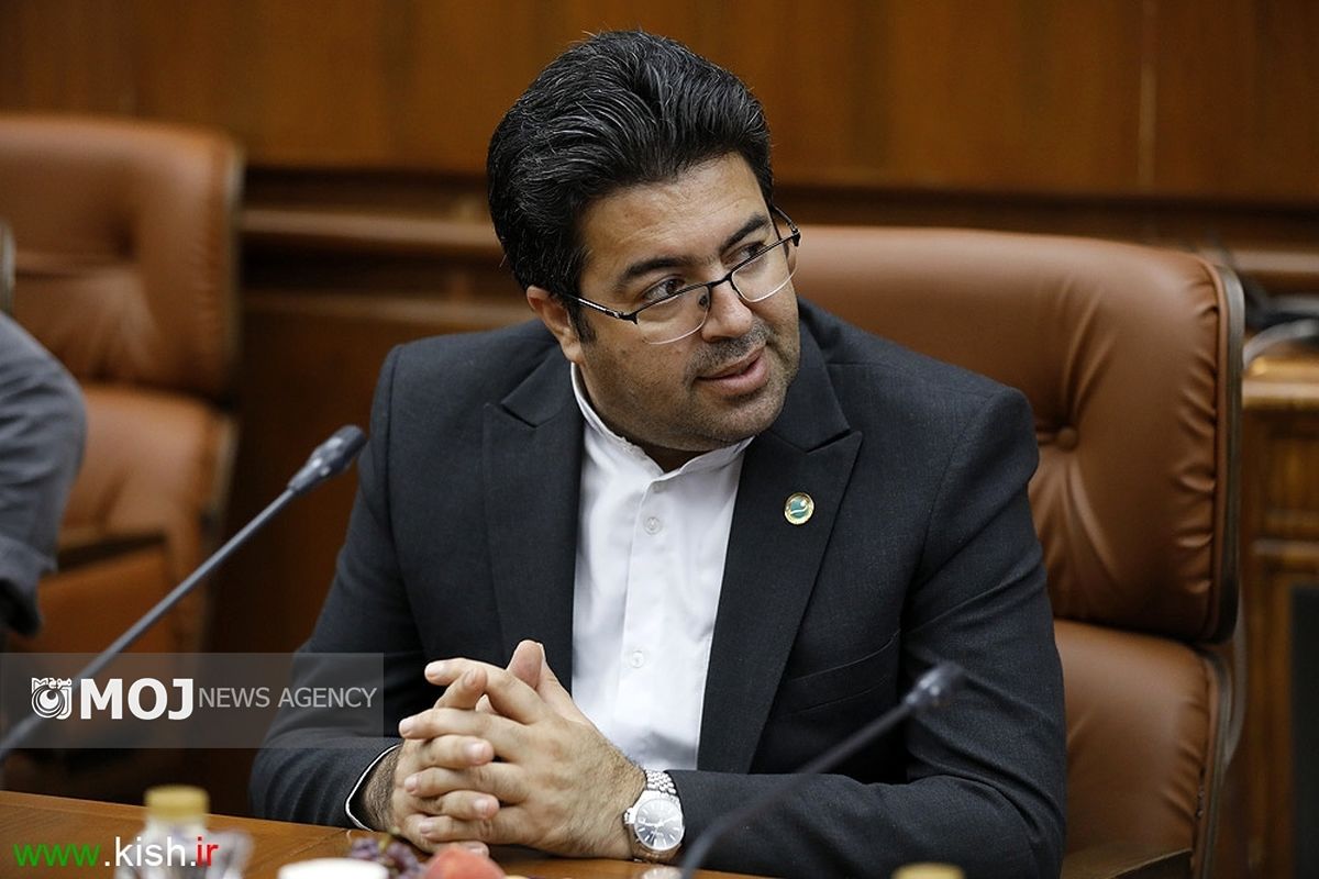 جمشیدی مشاور مدیر عامل منطقه آزاد کیش