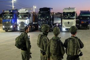  سه هزار کامیون حامل مواد غذایی و دارویی پشت دروازه های غزه منتظر ورود هستند