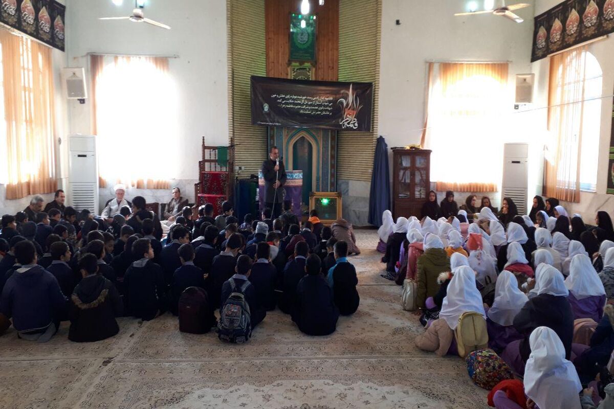 دانش آموزان