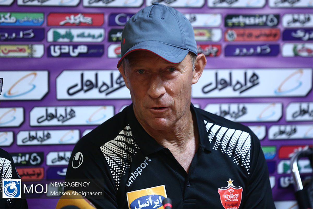 نشست خبری سرمربیان پرسپولیس و استقلال پیش از شهرآورد پایتخت