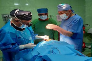 بیش از ۴۳ عمل جراحی رایگان ناهنجاری‌های مادرزادی در بیمارستان شهدای بندرلنگه انجام شد