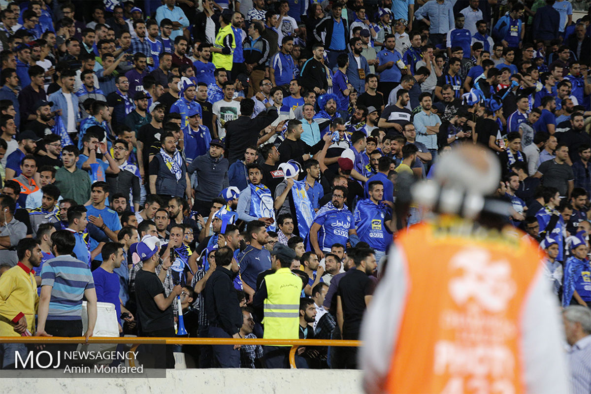 دیدار تیم های فوتبال استقلال ایران و الدحیل قطر