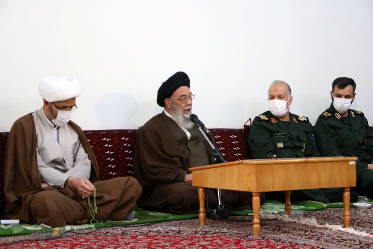 امام جمعه اصفهان و سپاه