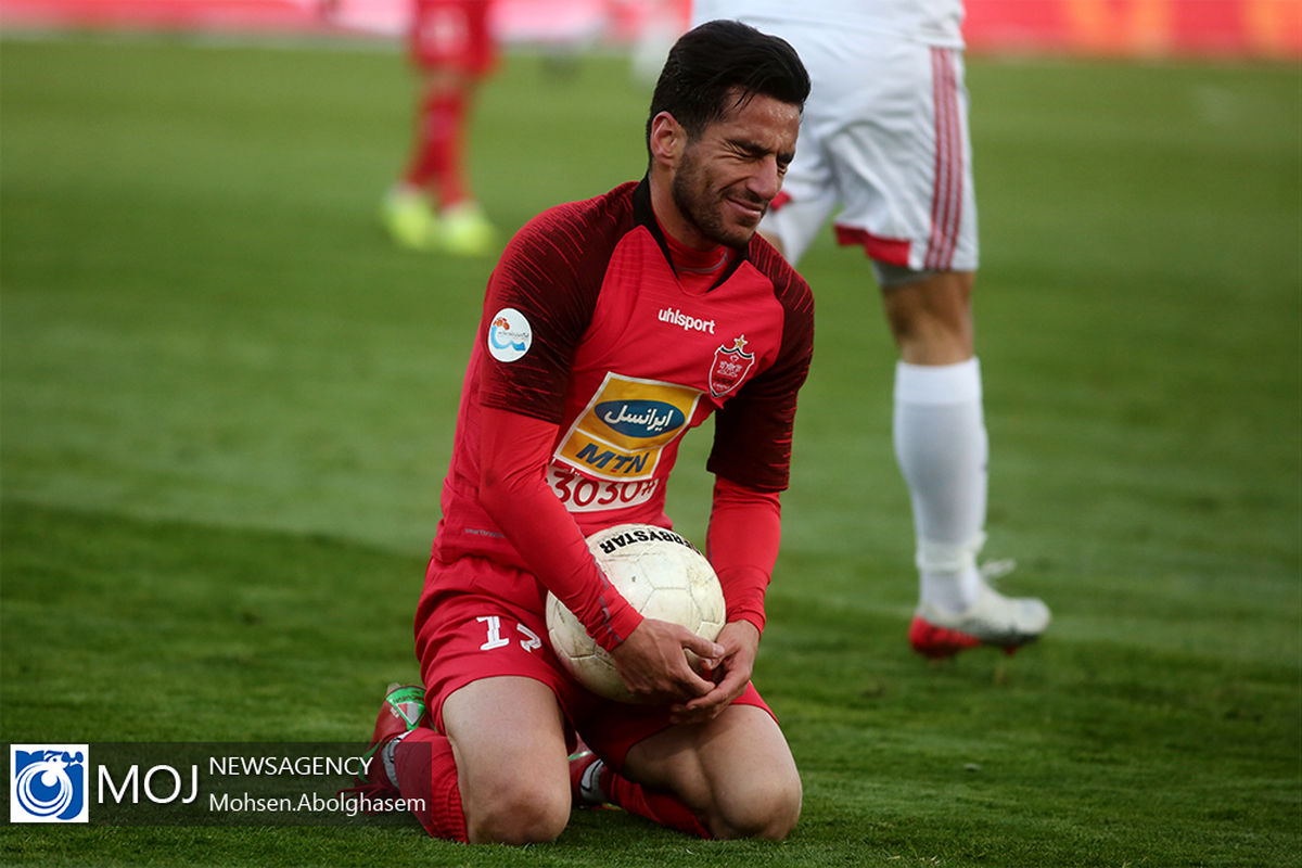 دیدار تیم های فوتبال پرسپولیس و تراکتور سازی - ۶ بهمن ۱۳۹۸