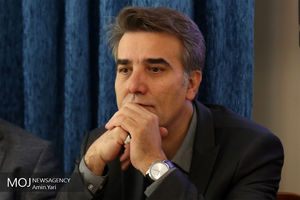 نوربخش: منظور من از کنسرت خیابانی برنامه ای با کمتر از ده هزار نفر است/ اجرای کنسرت خیابانی برای موسیقی سنتی ایرانی محال است