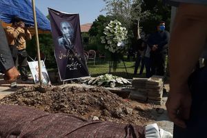 مراسم تشییع و خاکسپاری پیکر پرفسور کردوانی برگزار شد