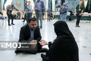 انتخابات مرحله دوم مجلس شورای اسلامی در حسینیه ارشاد