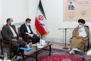 کمیته امداد درختی پر برکت و ریشه‌دار است