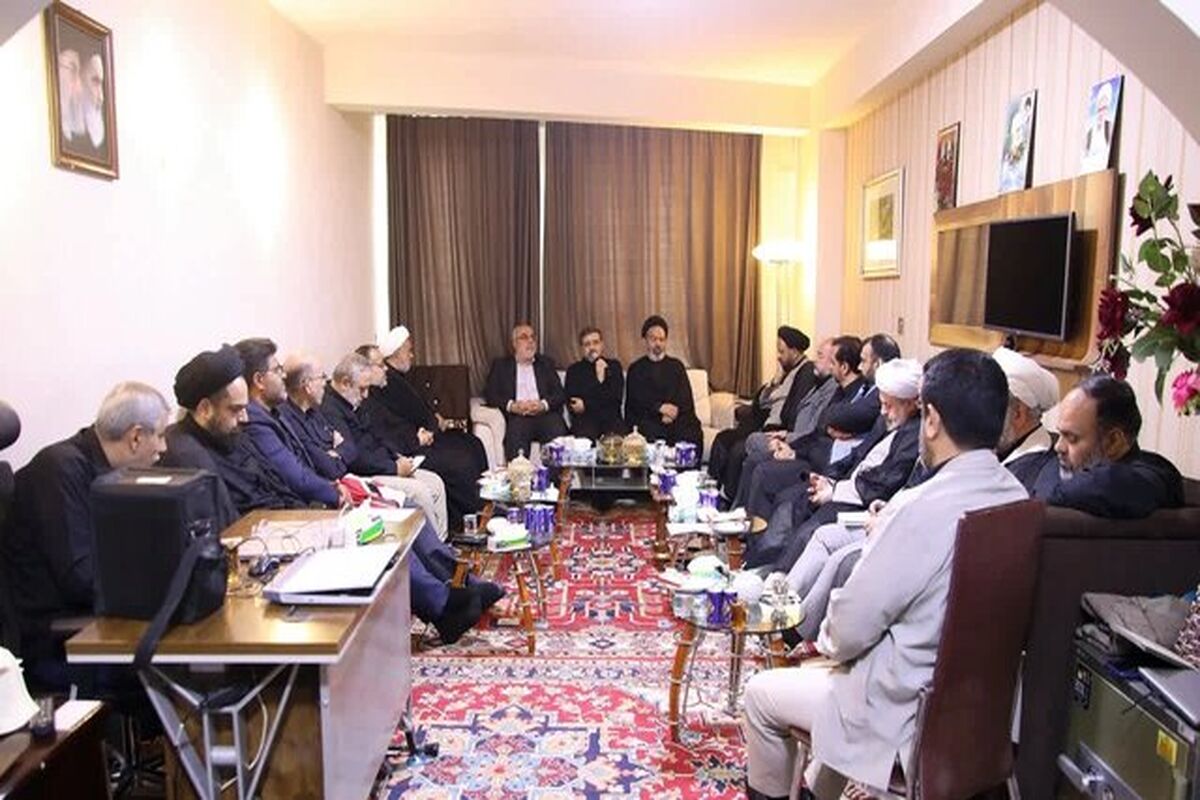 وزیر فرهنگ و ارشاد اسلامی