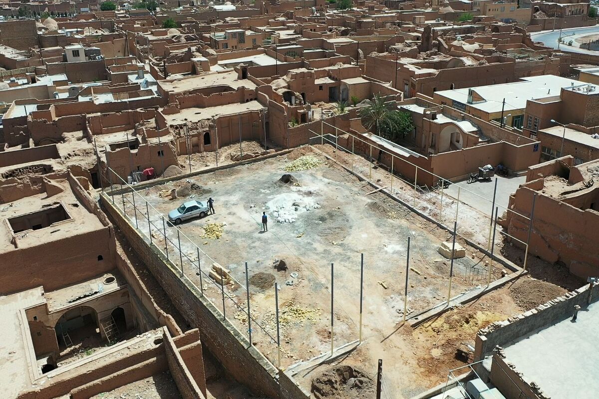 زمین ورزش
