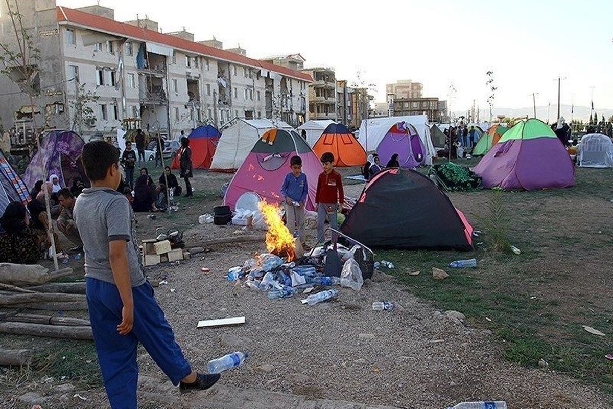آغاز ساخت سرپناه دوماهه از 3 روز آینده برای زلزله‌زدگان