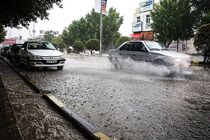 احتمال آبگرفتگی معابر و لغزندگی جاده‌ها در مازندران