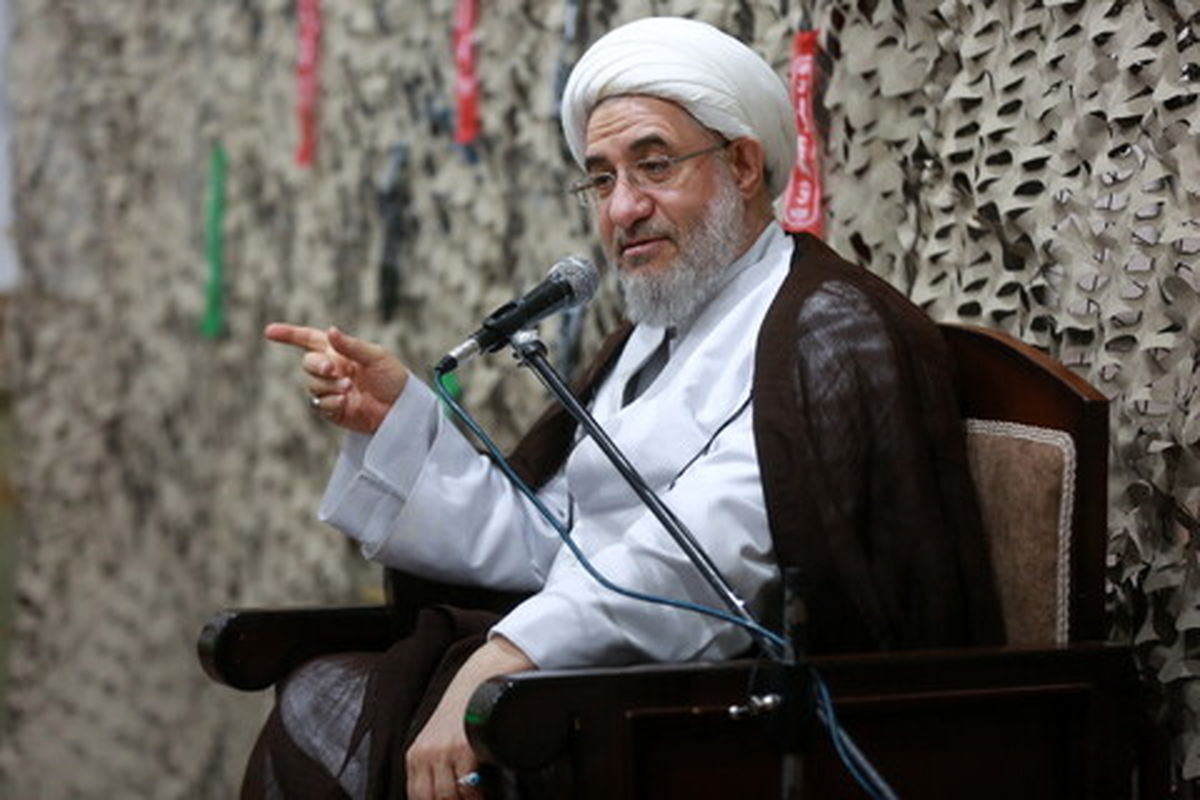 آیت الله محسن اراکی