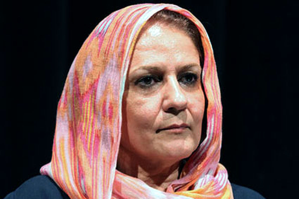 فریال بهزاد