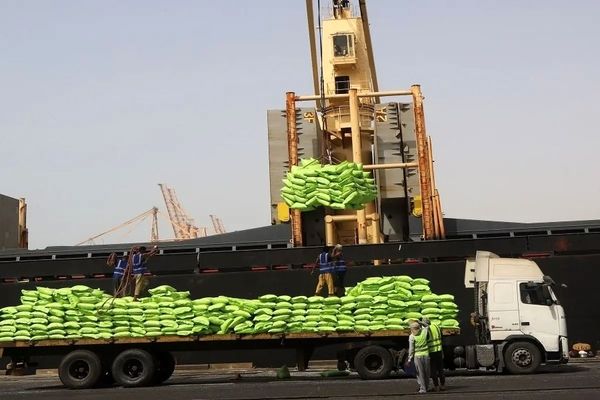 محموله‌های برنج در گمرکات تعیین تکلیف شد