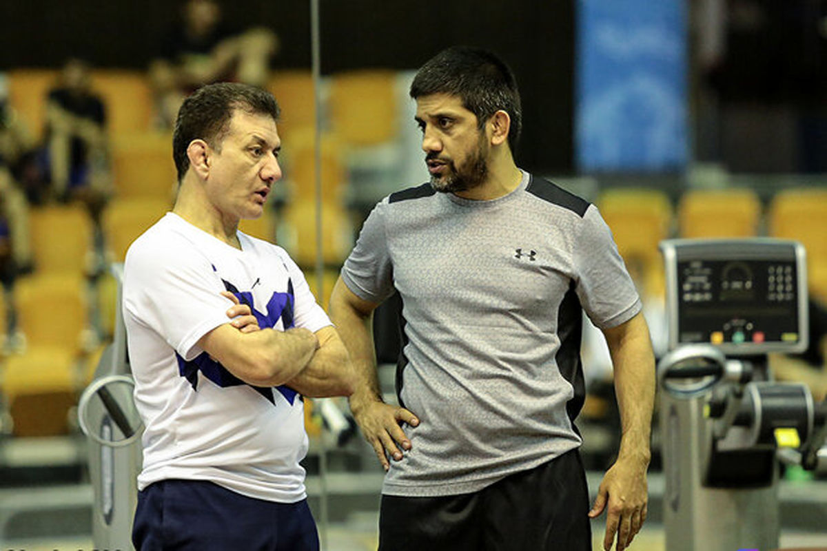 سرمربی تیم ملی کشتی آزاد جوانان به غلامرضا محمدی رسید