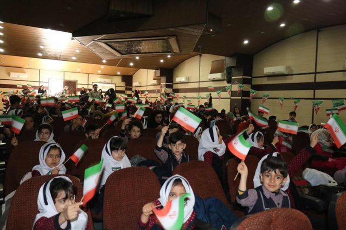 جشنواره هویت ملی دانش آموزان لرستانی