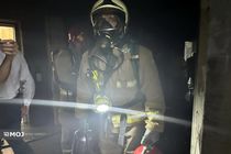 آتش‌سوزی در طبقه یازدهم برج سی‌طبقه در شهرک شهید خرازی مهار شد / حادثه مصدوم نداشت + تصاویر