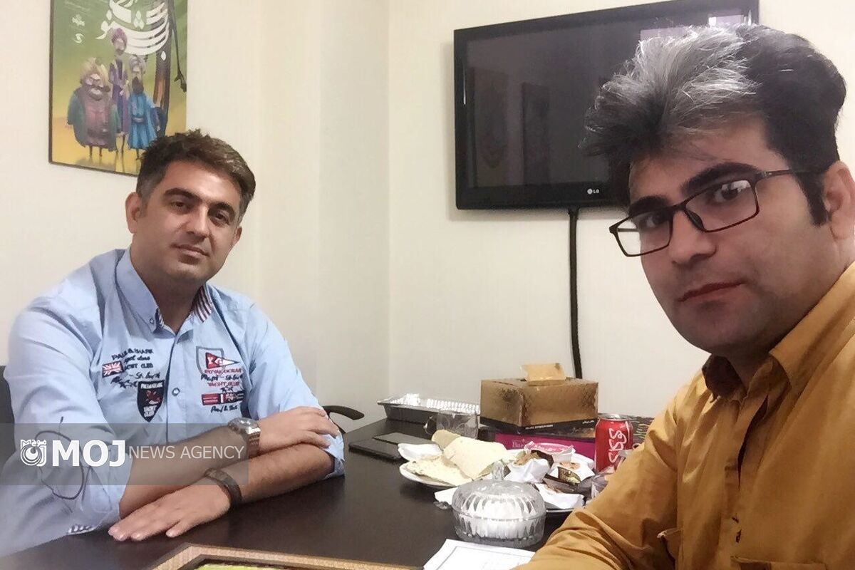اسماعیل حسینی چهل برگ