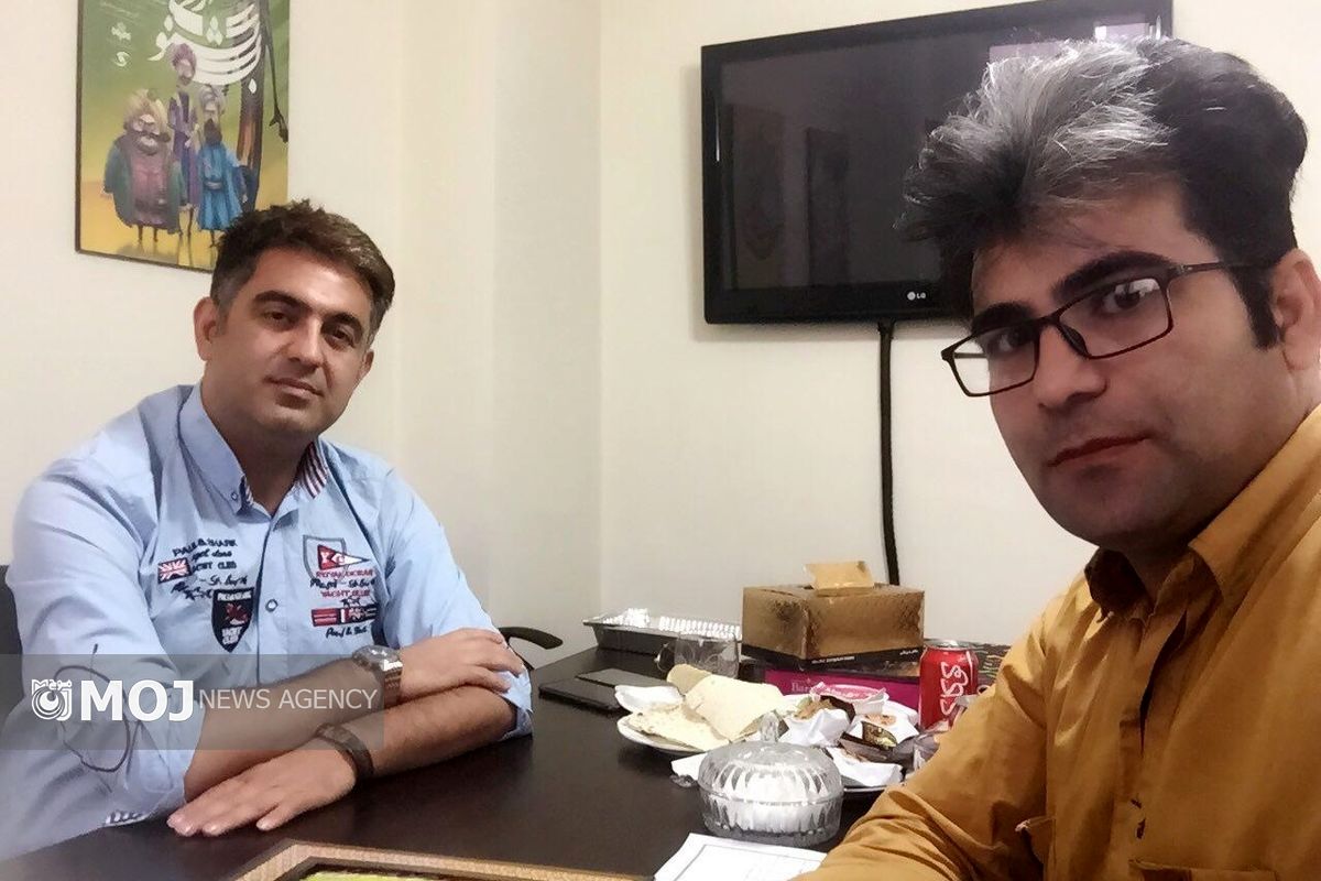 اسماعیل حسینی چهل برگ