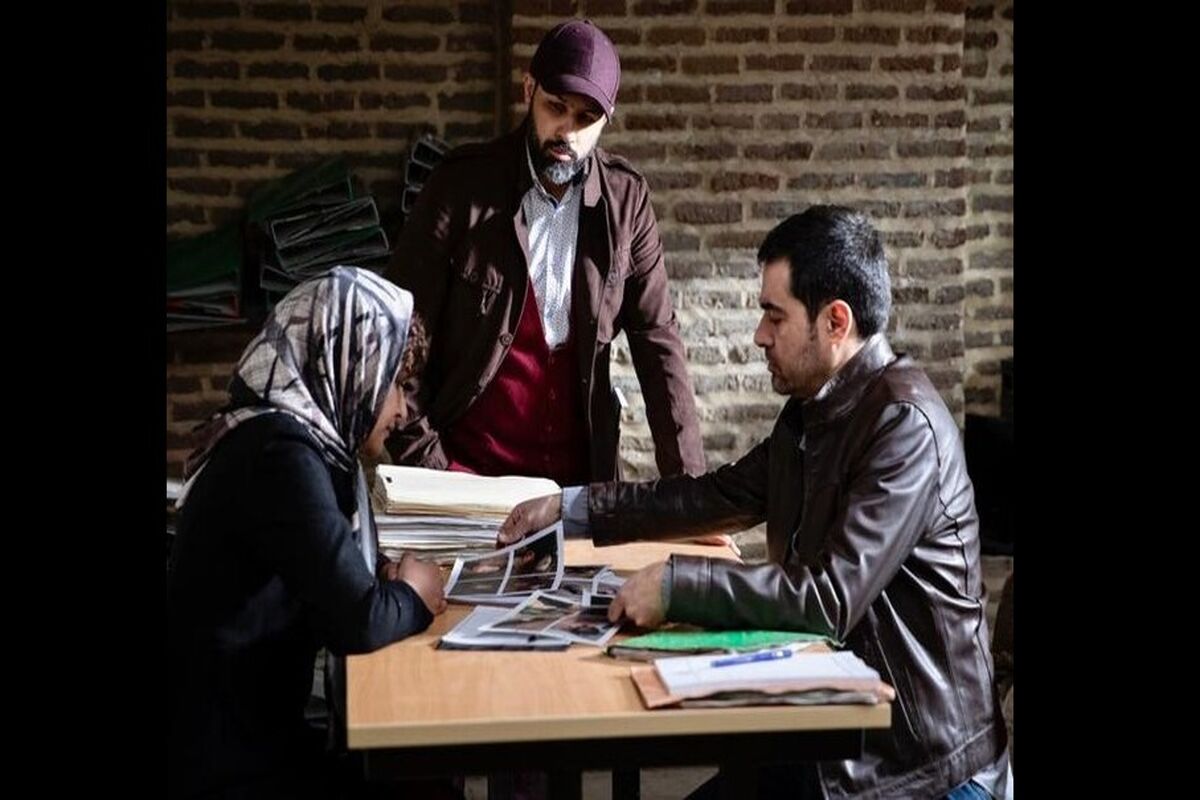 خورشید همچنان می‌درخشد