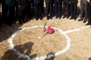 عملیات اجرایی پروژه تکمیل دبیرستان ابن سینا بندرعباس آغاز شد