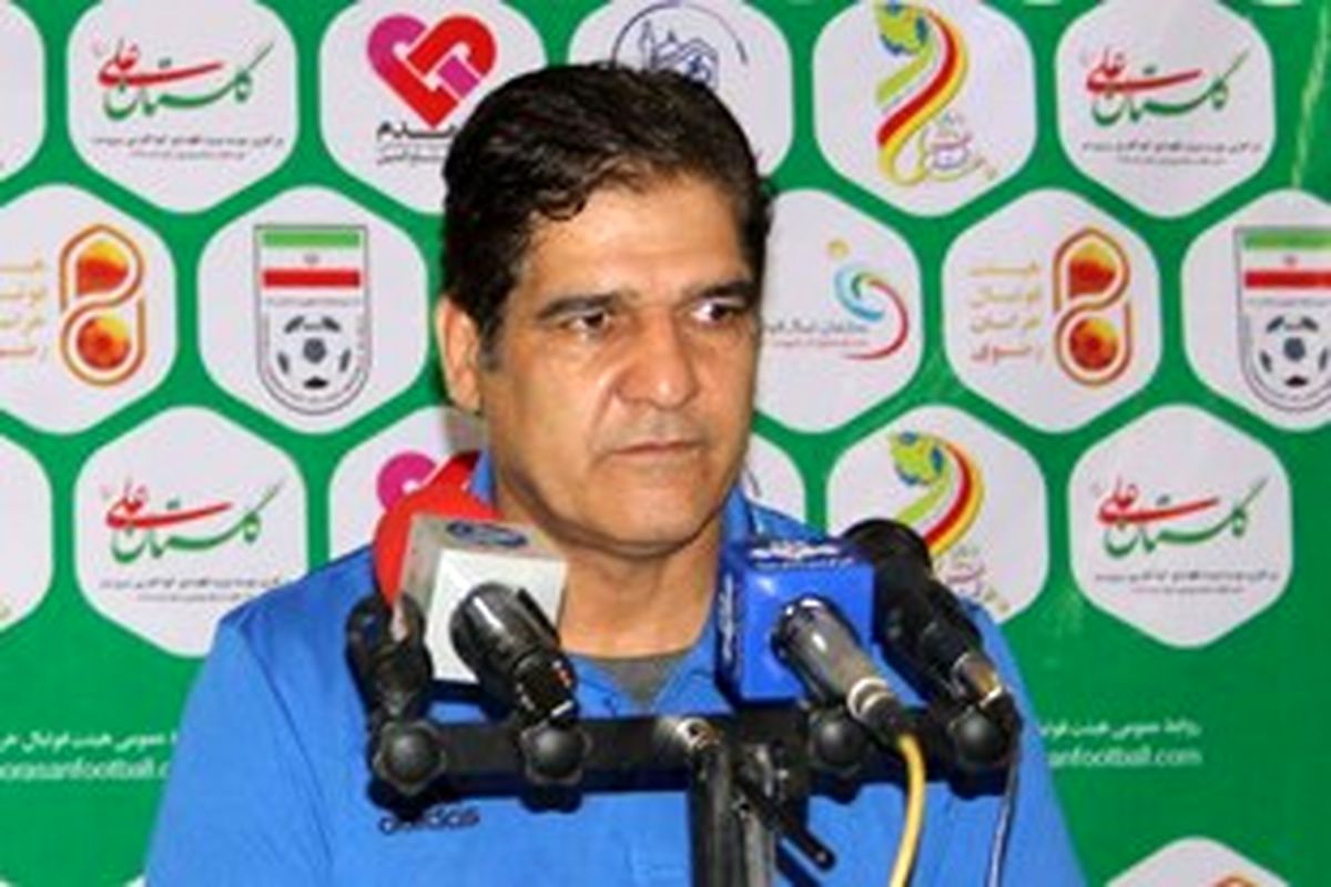 سرمربی پدیده