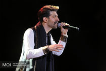 حمید هیراد برای تاجیکها خیام خوانی کرد/استقبال اجرای خواننده ایرانی در از روز ملی تاجیکستان+ویدئو