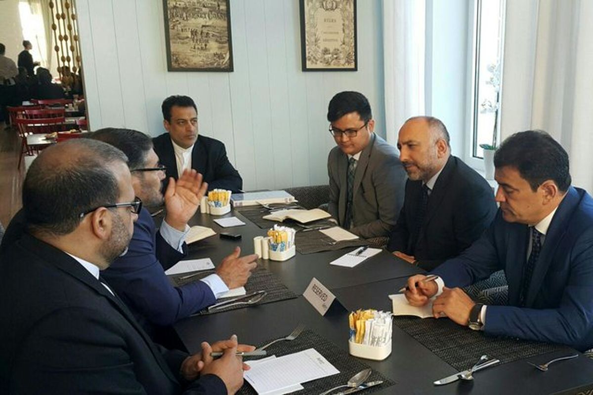 نشست شمخانی