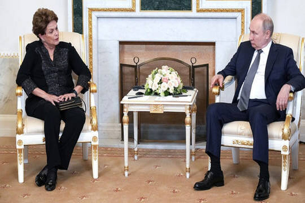 دیلما روسف، رئیس‌جمهوری سابق برزیل و ولادیمیر پوتین