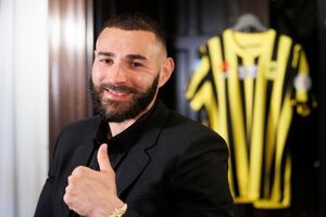نفوذ بنزما برای انتخاب مربی در الاتحاد