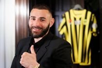 نفوذ بنزما برای انتخاب مربی در الاتحاد