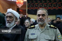 حضور رهبر معظم انقلاب در مراسم شب عاشورا پیام مهمی برای دنیا داشت