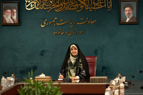 حجاب موضوعی فرهنگی است؛ با ضربه باتوم نمی‌توان فرهنگ را اصلاح کرد
