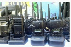 ۱۹۸ دستگاه بی‌سیم دستی غیرمجاز در هندیجان کشف شد