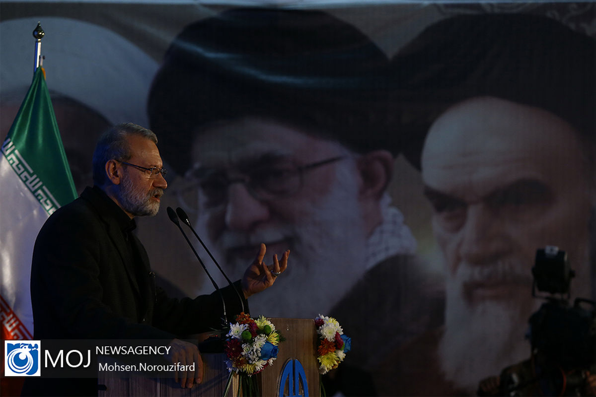 سفر لاریجانی رییس مجلس به استان سمنان