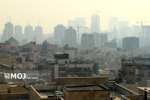 هوای تهران در شرایط ناسالم برای گروه‌های حساس باقی ماند