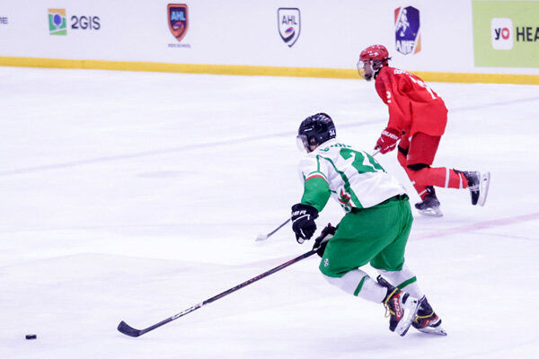 ملی‌پوش قمی در رقابت‌های هاکی روی یخ کشورهای اسلامی نایب قهرمان شد