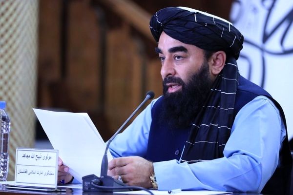 سخنگوی طالبان از کشته و زخمی شدن ۲۴ نفر در حملات پاکستان به افغانستان خبر داد